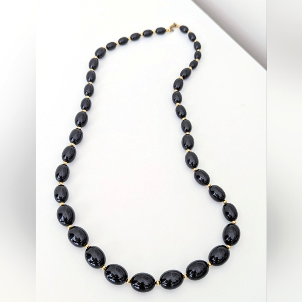 Vintage Black Beaded Monet Costume Necklace - Picture 2 of 3